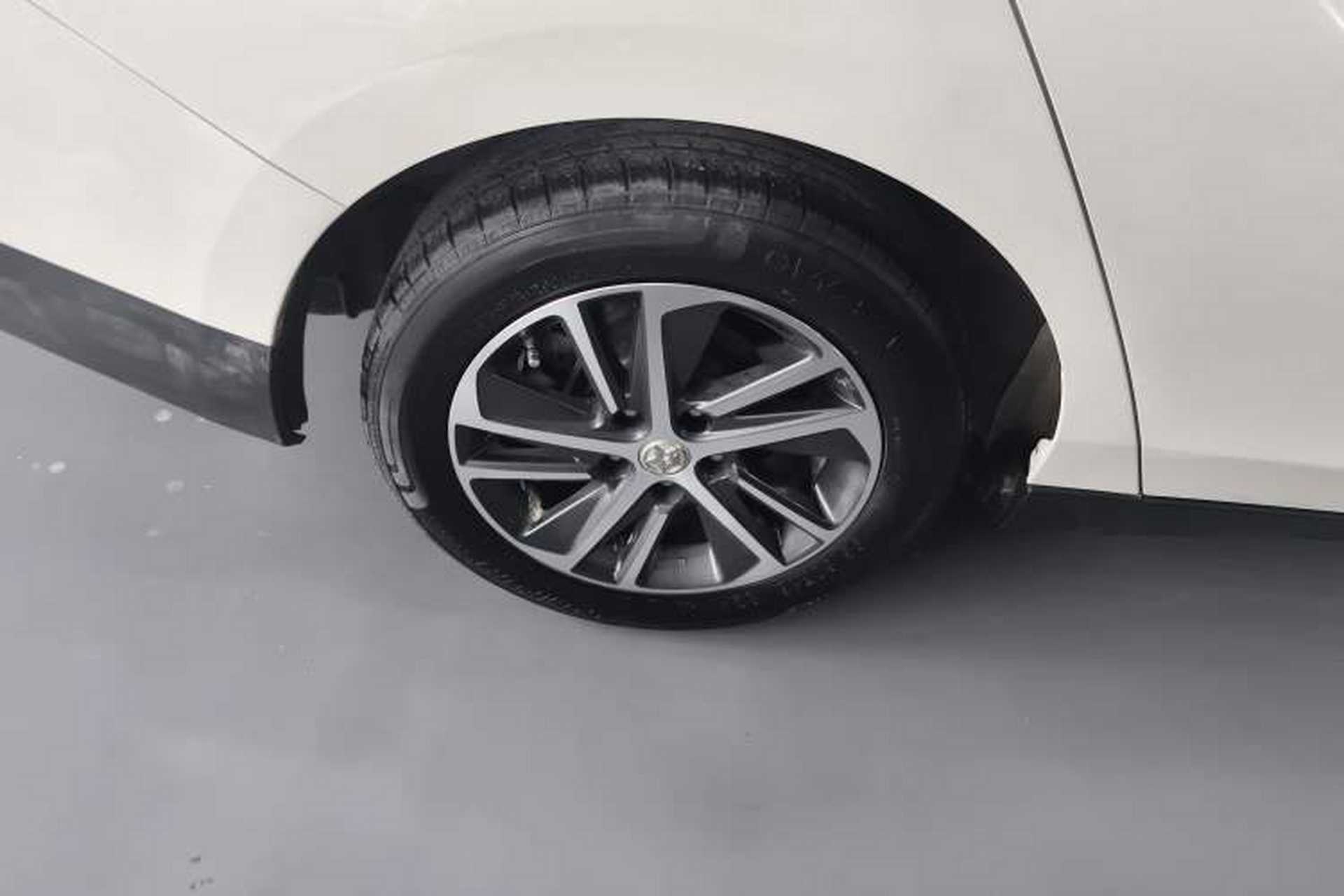 Used Venucia D60 2019 100 000 Glory 1.6L XL Manual Chenku Edition China VI Exterior 8