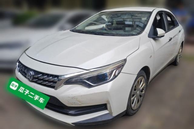 Used Venucia D60 2019 100 000-Yuan Glory 1.6L Entry Manual ChenShang Edition China V Standard