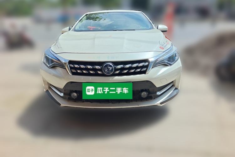 Used Venucia D60 2019 100 000 Glory 1.6L Entry Manual ChenShang Edition China VI Front