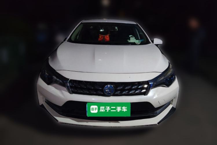 Used Venucia D60 2019 1.6L Entry Manual Fashion Edition Front
