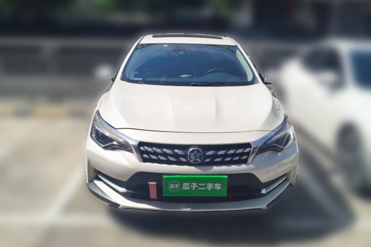 Used Venucia D60 2019 1.6L XL Manual SmartConnect Elite Edition Front