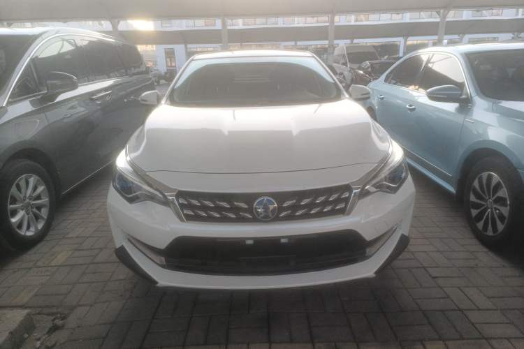 Used Venucia D60 2019 100 000 Honor 1.6L XL CVT Chenku Edition China VI Standard Front