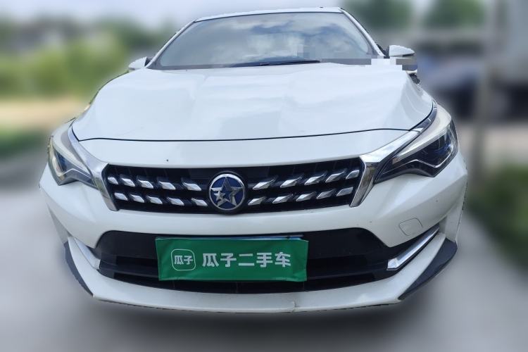 Used Venucia D60 2019 100 000 Honor 1.6L XL CVT Chenku Edition China VI Standard Front