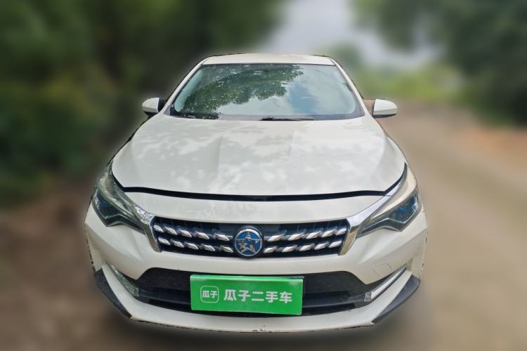 Used Venucia D60 2019 100 000-Yuan Glory 1.6L Entry Manual ChenShang Edition China V Standard Front