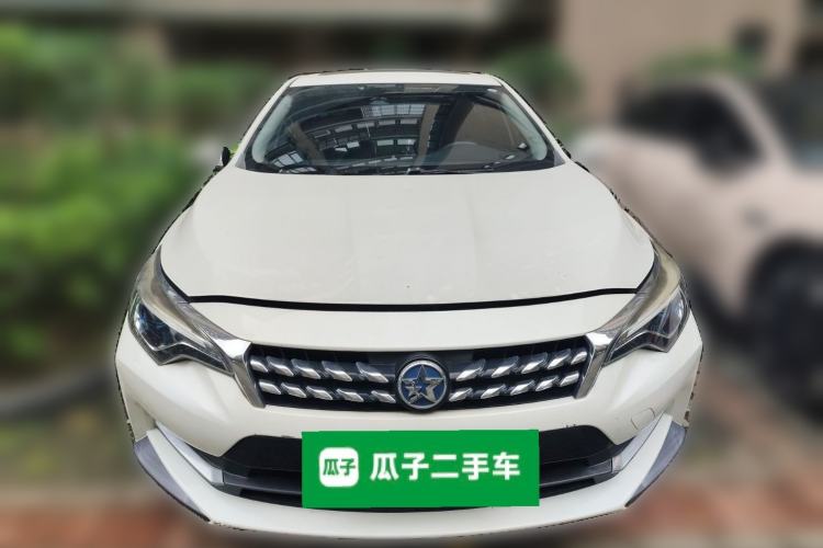 Used Venucia D60 2019 100 000 Honor 1.6L XL CVT Chenku Edition China VI Standard Front