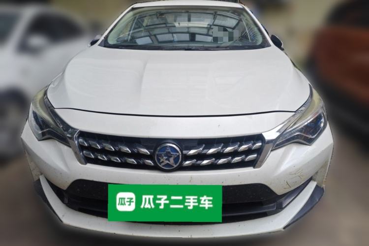 Used Venucia D60 2019 100 000-Yuan Glory 1.6L Entry Manual ChenShang Edition China V Standard Front