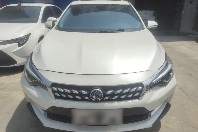 Used Venucia D60 2019 100 000 Honor 1.6L XL CVT Chenku Edition China VI Standard Front
