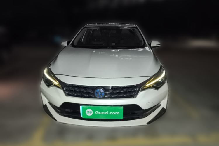 Used Venucia D60 2019 1.6L XL CVT Smart Connect Elite Edition Front
