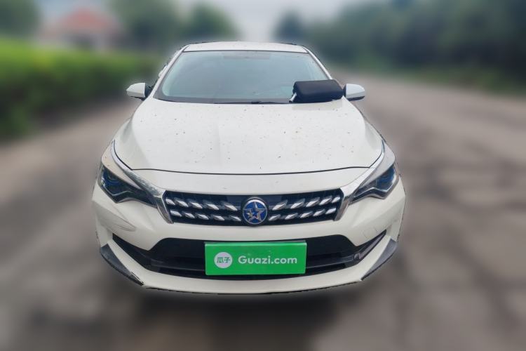 Used Venucia D60 2019 100 000-Yuan Glory 1.6L XE CVT Chenxiang Edition China V Emission Standard Front