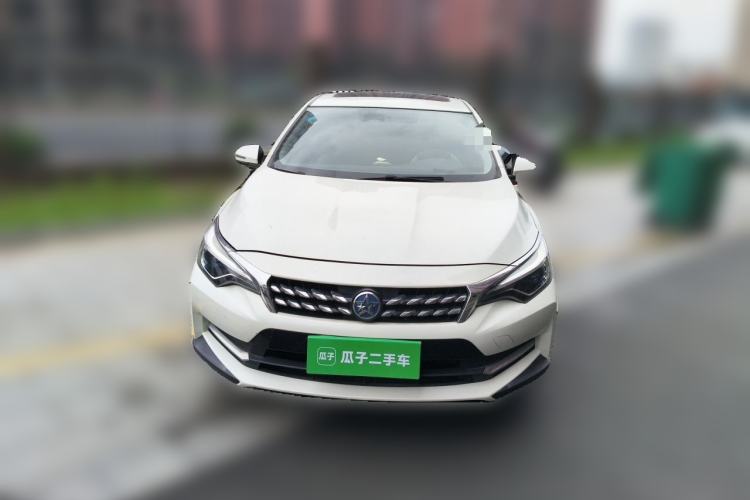 Used Venucia D60 2019 1.6L XL CVT Smart Connect Elite Edition Front