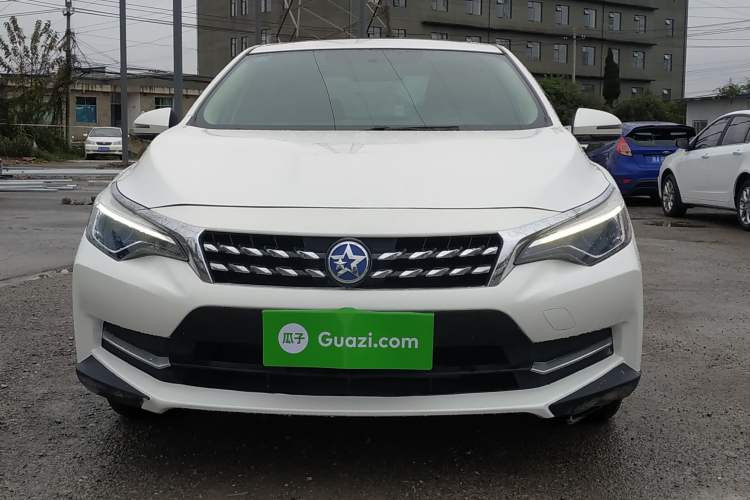 Used Venucia D60 2019 100 000 Glory 1.6L XL Manual Chenku Edition China VI Front