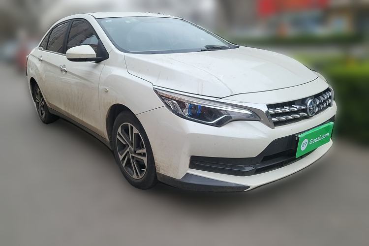 Used Venucia D60 2019 100 000-Yuan Glory 1.6L XE Manual – Chenxiang Edition China VI Front Right 45 Deg
