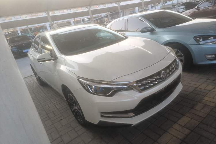 Used Venucia D60 2019 100 000 Honor 1.6L XL CVT Chenku Edition China VI Standard Front Right 45 Deg