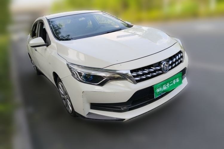 Used Venucia D60 2019 100 000 Glory 1.6L Entry Manual ChenShang Edition China VI Front Right 45 Deg