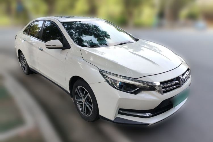 Used Venucia D60 2019 100 000 Honor 1.6L XL CVT Chenku Edition China VI Standard Front Right 45 Deg