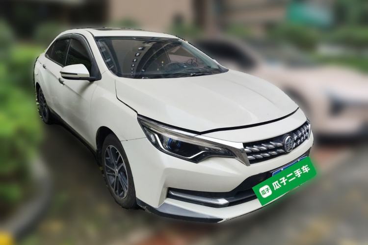 Used Venucia D60 2019 100 000 Honor 1.6L XL CVT Chenku Edition China VI Standard Front Right 45 Deg