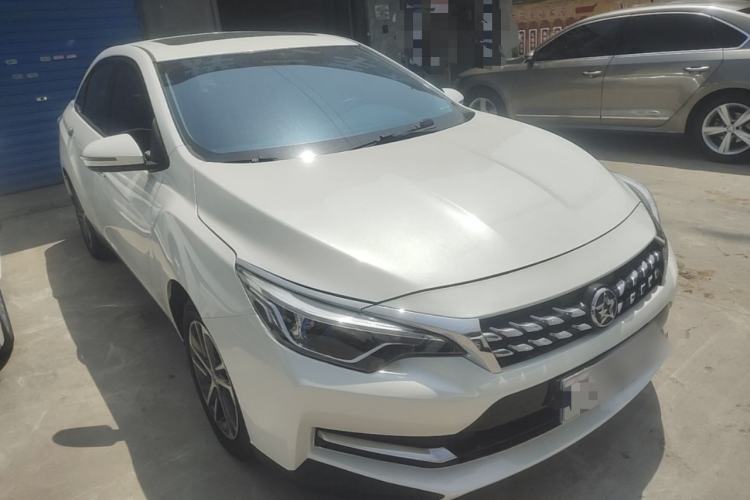 Used Venucia D60 2019 100 000 Honor 1.6L XL CVT Chenku Edition China VI Standard Front Right 45 Deg