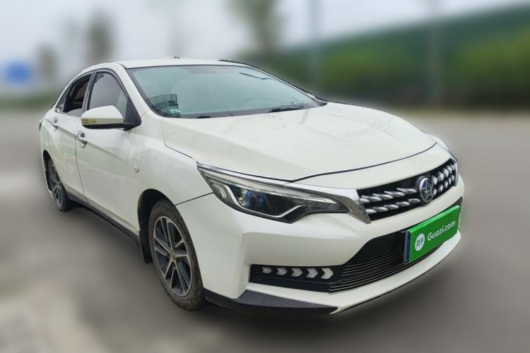 Used Venucia D60 2019 100 000 Glory 1.6L Entry Manual ChenShang Edition China VI Front Right 45 Deg