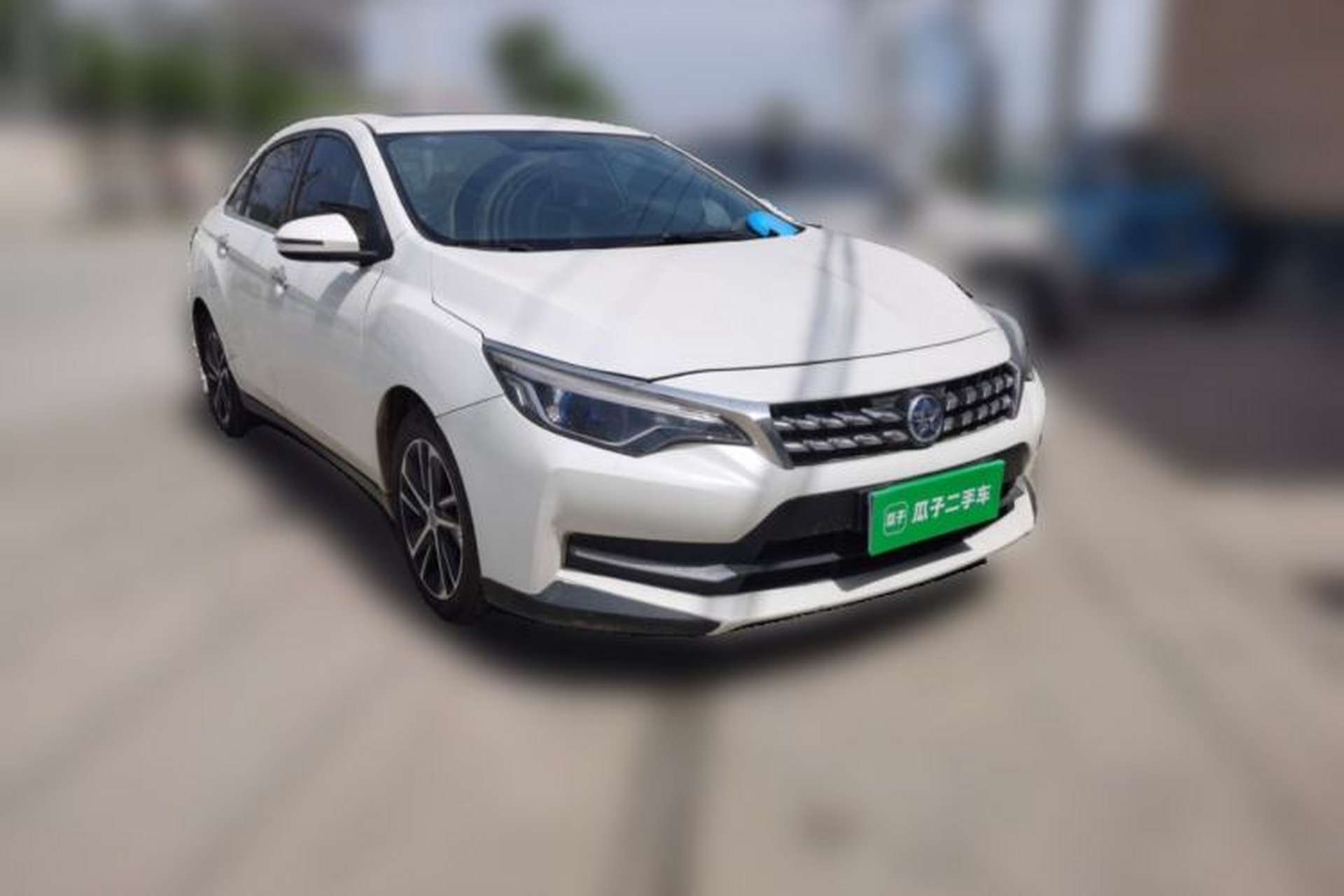 Used Venucia D60 2019 100 000 Glory 1.6L XL Manual Chenku Edition China VI Front Right 45 Deg
