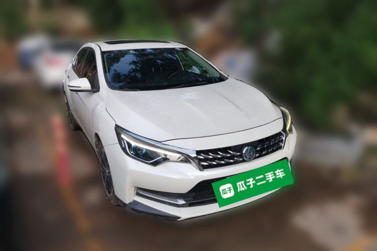 Used Venucia D60 2019 1.6L XL CVT Smart Connect Elite Edition Front Right 45 Deg