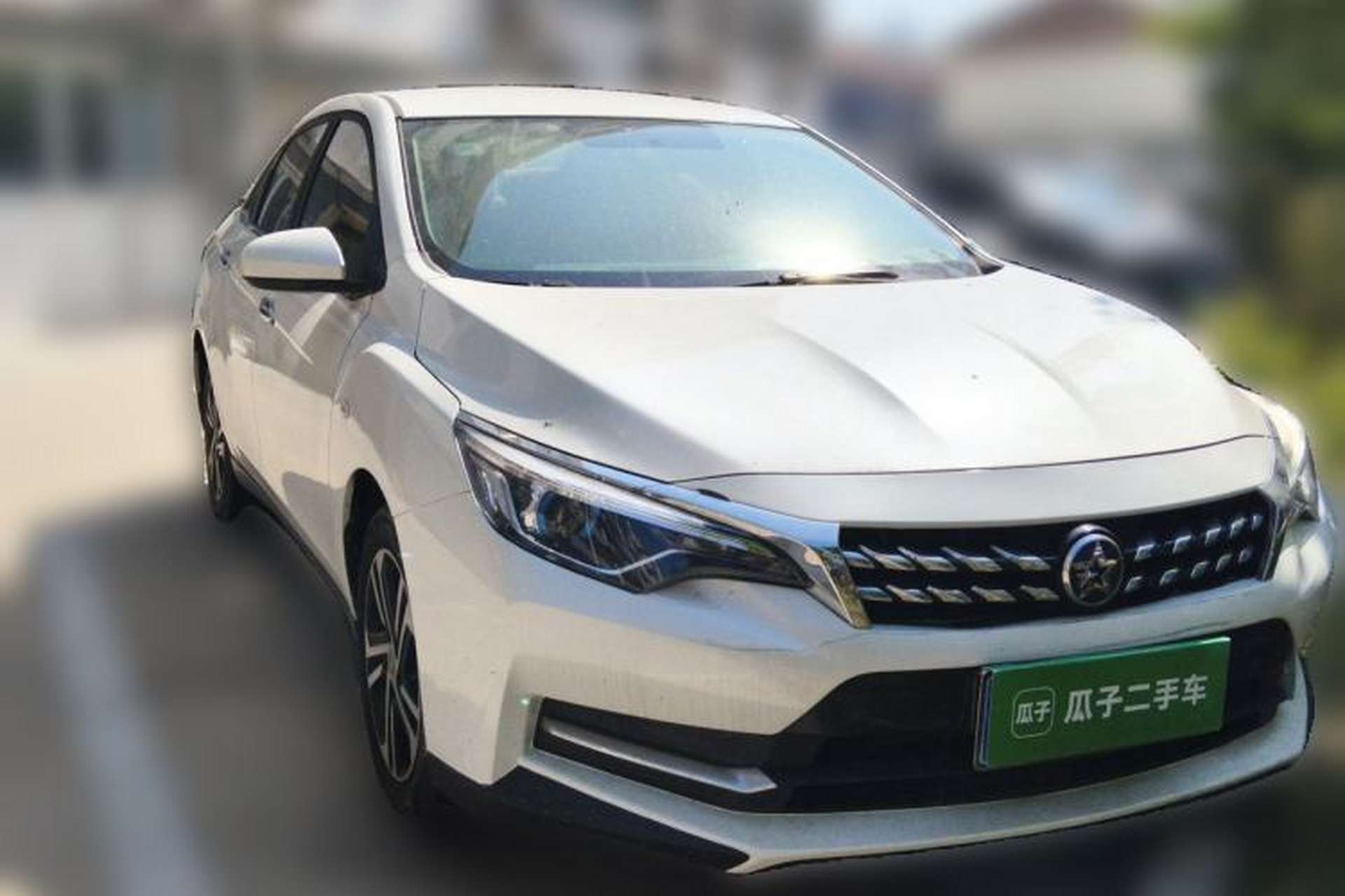 Used Venucia D60 2019 1.6L Entry Manual Fashion Edition Front Right 45 Deg