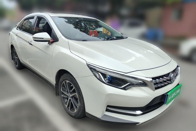 Used Venucia D60 2019 1.6L XL CVT SmartConnect Elite Edition (ISS) Front Right 45 Deg