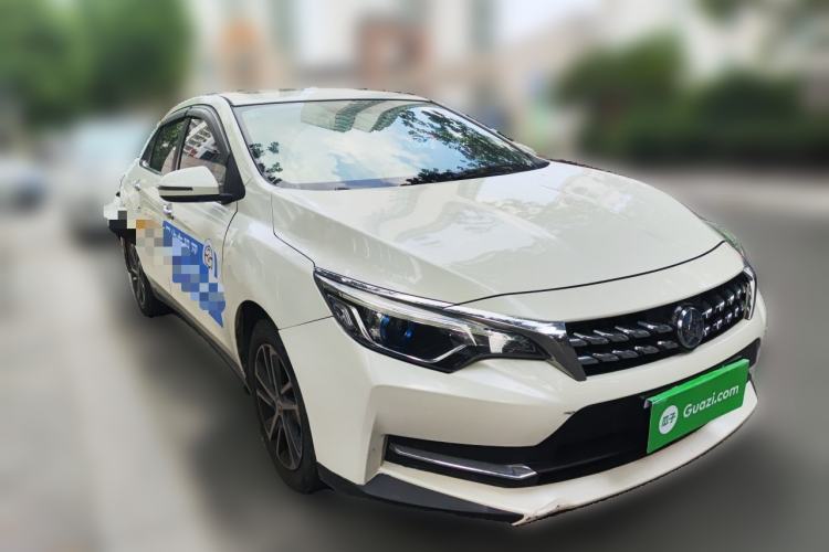 Used Venucia D60 2019 100 000 Honor 1.6L XL CVT Chenku Edition China VI Standard Front Right 45 Deg