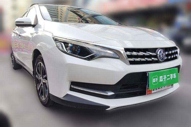 Used Venucia D60 2019 1.6L XL CVT SmartConnect Elite Edition (ISS) Front Right 45 Deg