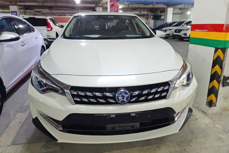 Used Venucia D60 2019 1.6L XL CVT Smart Connect Elite Edition Front