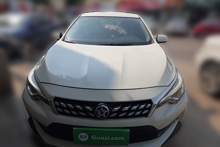 Used Venucia D60 2019 100 000 Glory 1.6L Entry Manual ChenShang Edition China VI Front
