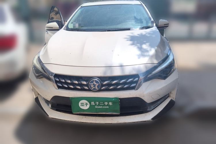 Used Venucia D60 2019 100 000 Honor 1.6L XL CVT Chenku Edition China VI Standard Front