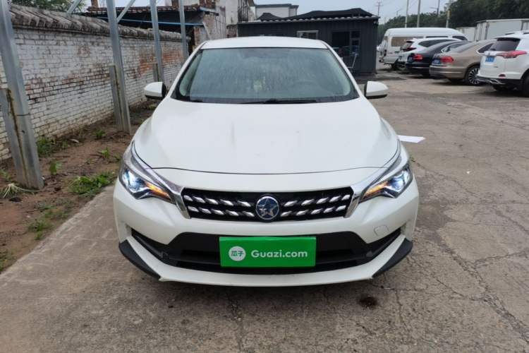 Used Venucia D60 2019 100 000 Glory 1.6L Entry Manual ChenShang Edition China VI Front