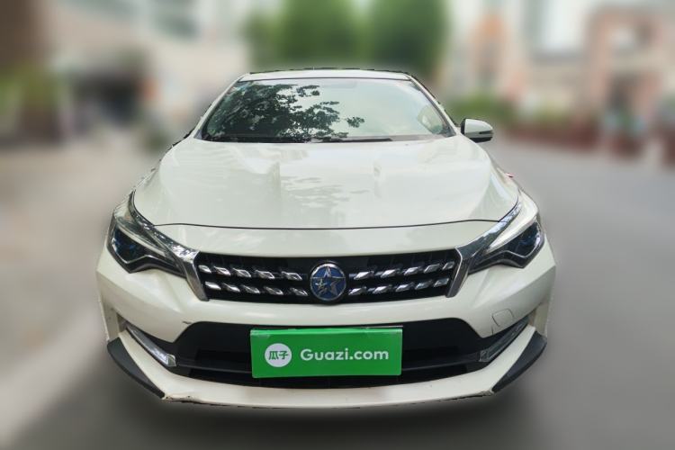 Used Venucia D60 2019 100 000 Honor 1.6L XL CVT Chenku Edition China VI Standard Front