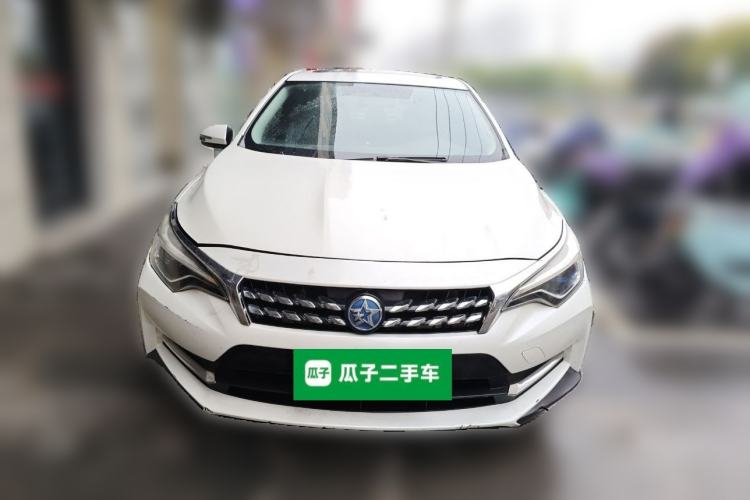 Used Venucia D60 2019 1.6L XL Manual SmartConnect Elite Edition Front