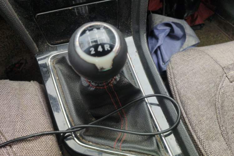 Used Venucia D60 2019 100 000 Glory 1.6L Entry Manual ChenShang Edition China VI Gear Lever
