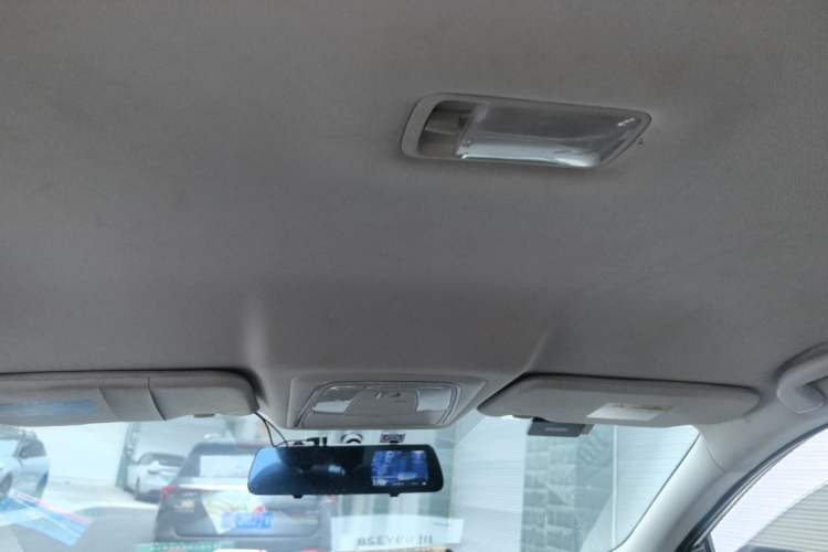 Used Venucia D60 2019 1.6L XE Manual Comfort Edition Headliner