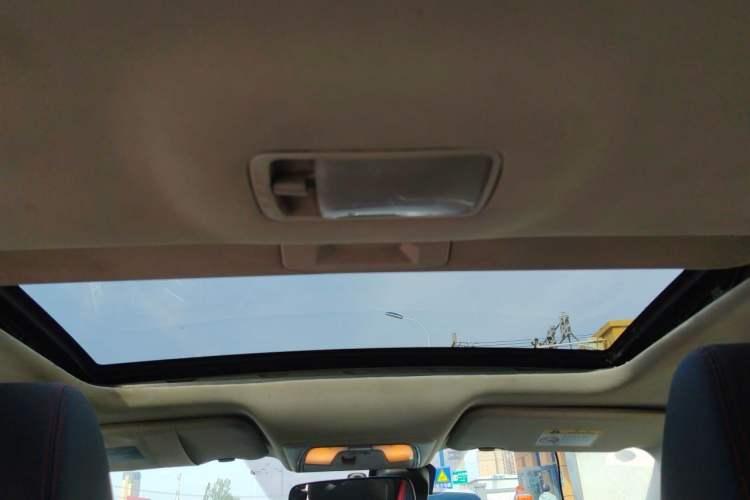 Used Venucia D60 2019 1.6L XL CVT Smart Connect Elite Edition Headliner