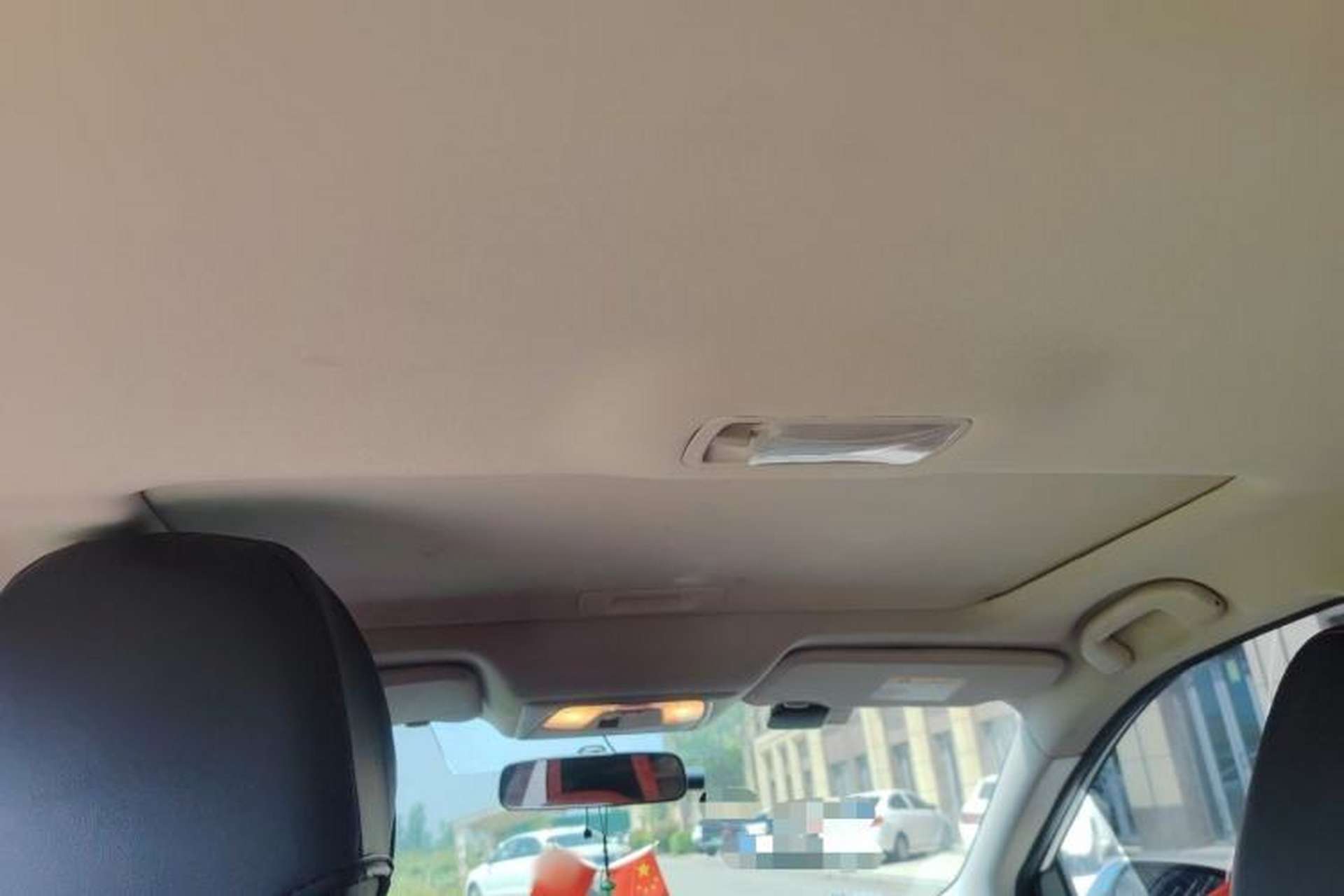 Used Venucia D60 2019 100 000 Honor 1.6L XL CVT Chenku Edition China VI Standard Headliner