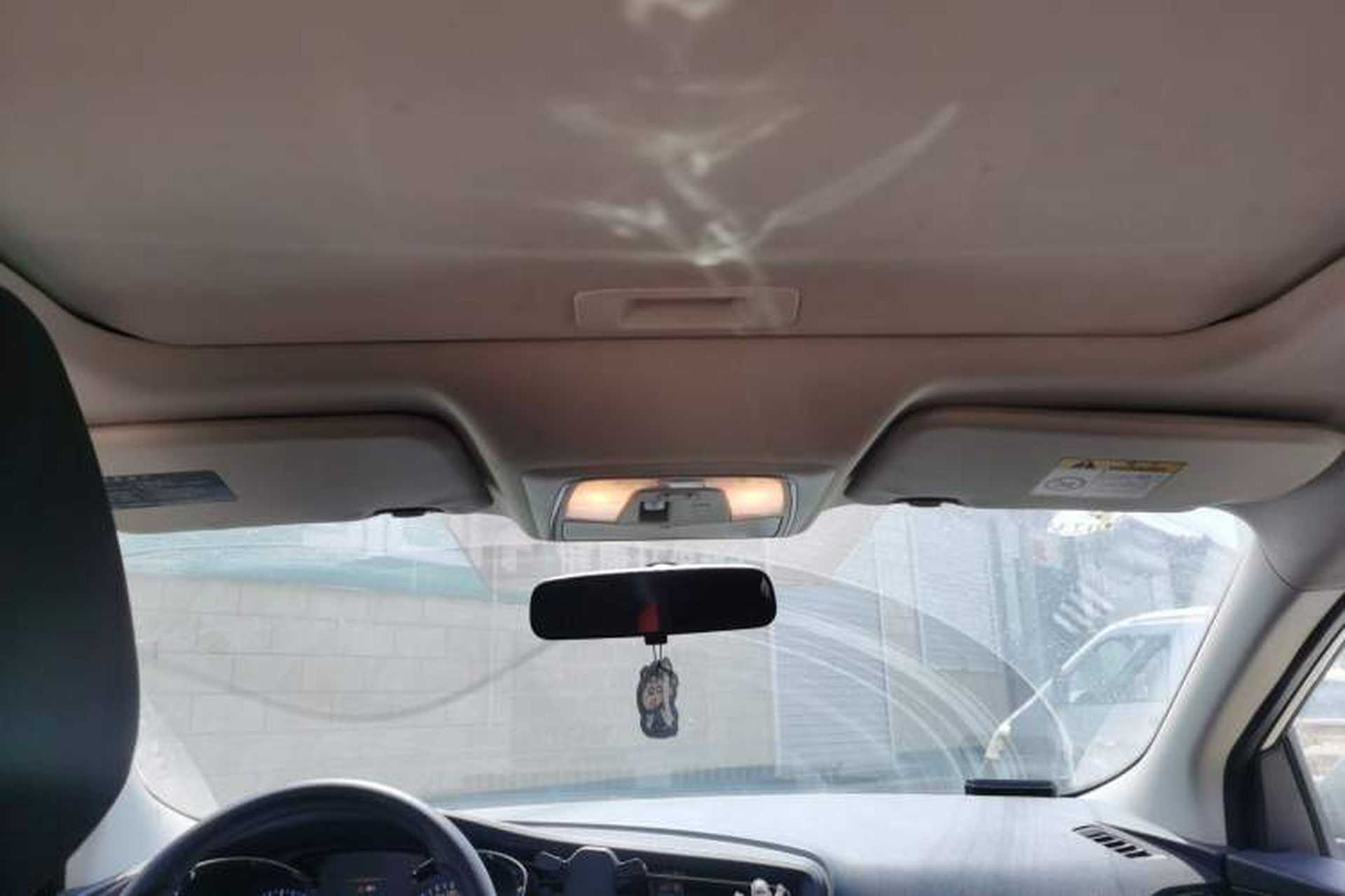Used Venucia D60 2019 100 000 Glory 1.6L XL Manual Chenku Edition China VI Headliner