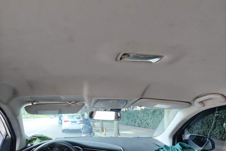 Used Venucia D60 2019 1.6L XE CVT Comfort Edition Headliner