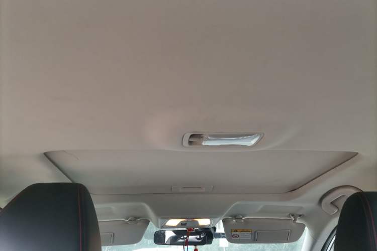 Used Venucia D60 2019 1.6L XL CVT Smart Connect Elite Edition Headliner