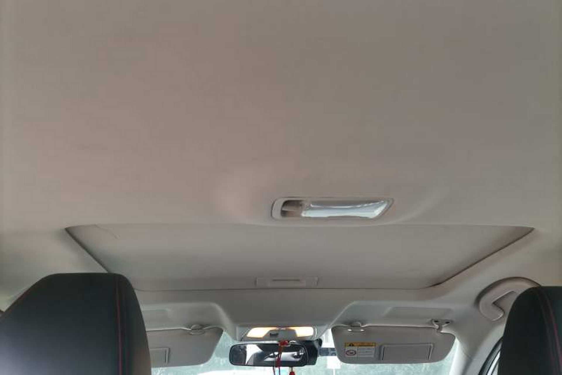 Used Venucia D60 2019 1.6L XL CVT Smart Connect Elite Edition Headliner