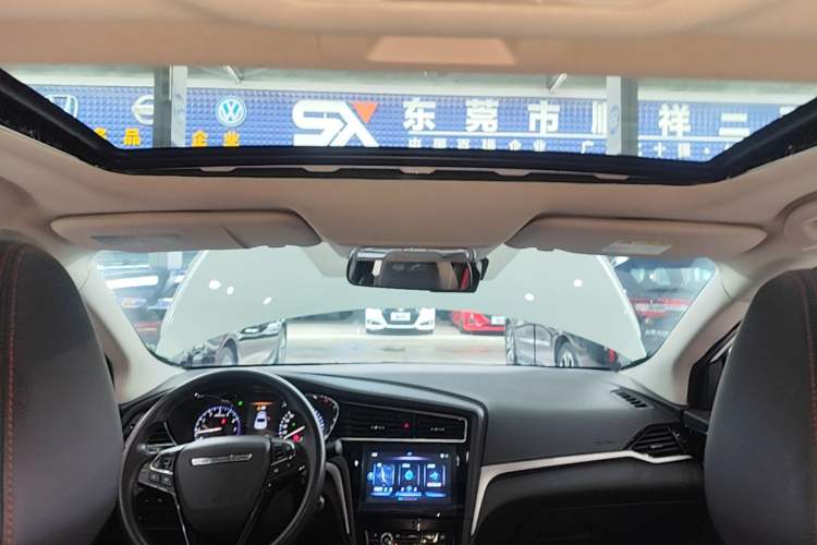 Used Venucia D60 2019 1.6L XL CVT Smart Connect Elite Edition Headliner