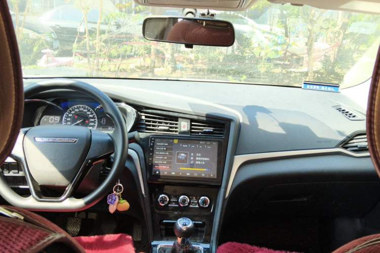 Used Venucia D60 2019 1.6L Entry Manual Fashion Edition Headliner