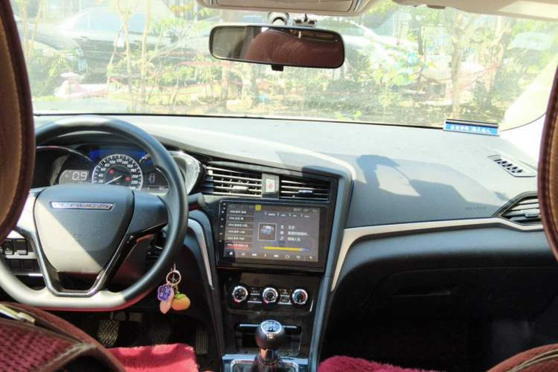 Used Venucia D60 2019 1.6L Entry Manual Fashion Edition Headliner