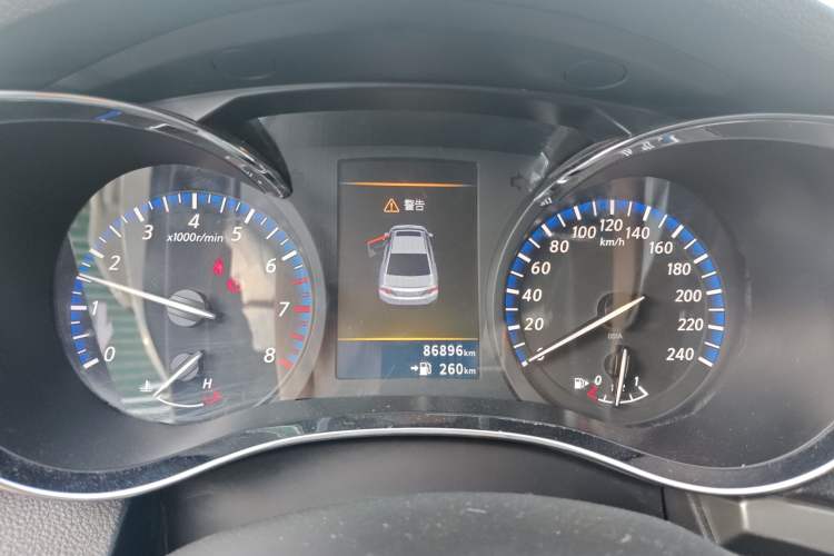 Used Venucia D60 2019 100 000 Glory 1.6L XL Manual Chenku Edition China VI Instrument Cluster