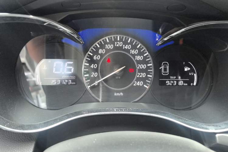 Used Venucia D60 2019 1.6L XE Manual Comfort Edition Instrument Cluster