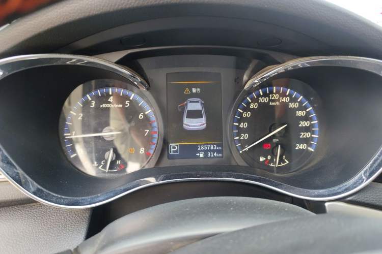 Used Venucia D60 2019 100 000 Honor 1.6L XL CVT Chenku Edition China VI Standard Instrument Cluster