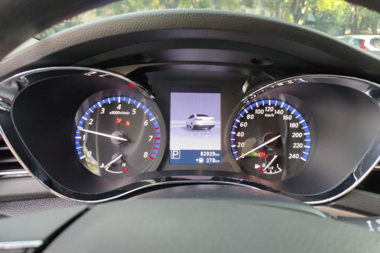 Used Venucia D60 2019 100 000 Honor 1.6L XL CVT Chenku Edition China VI Standard Instrument Cluster