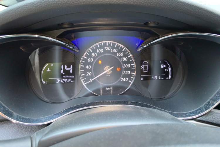 Used Venucia D60 2019 100 000 Glory 1.6L Entry Manual ChenShang Edition China VI Instrument Cluster